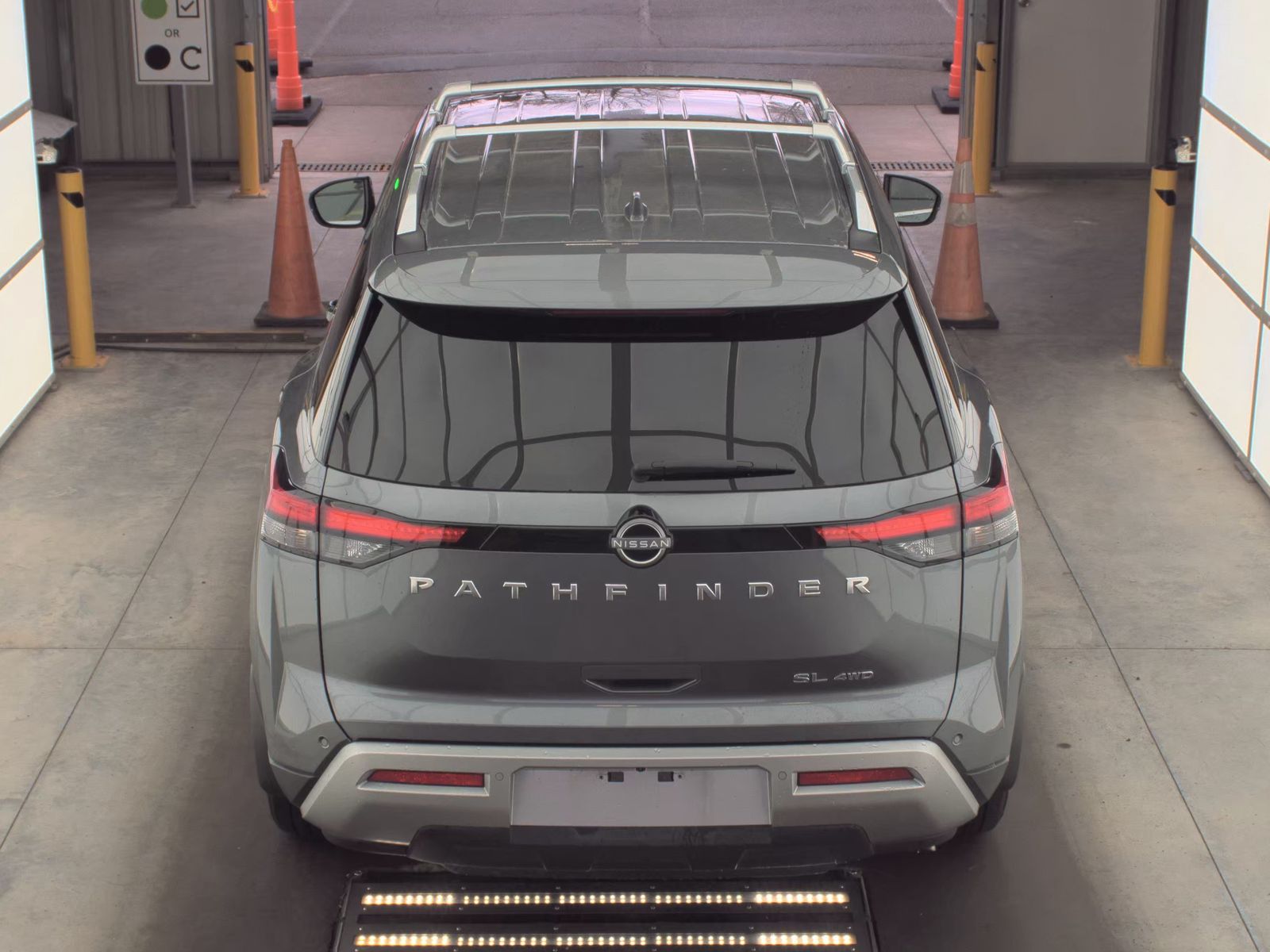 2025 Nissan Pathfinder SL AWD