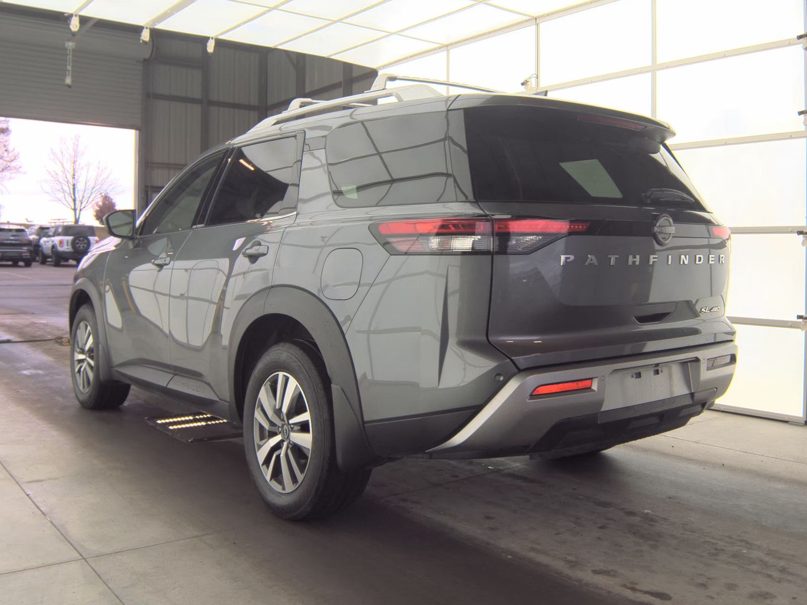 2025 Nissan Pathfinder SL AWD