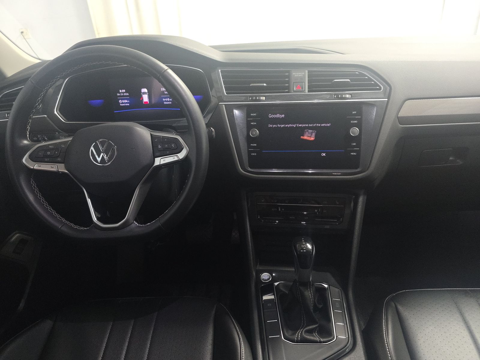 2022 Volkswagen Tiguan 2.0T SE FWD