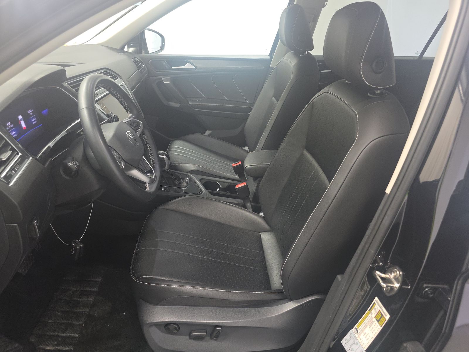 2022 Volkswagen Tiguan 2.0T SE FWD