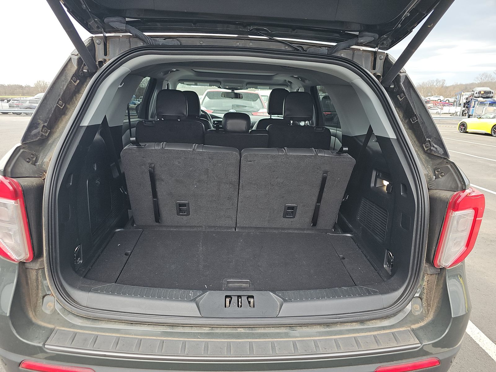 2023 Ford Explorer XLT AWD