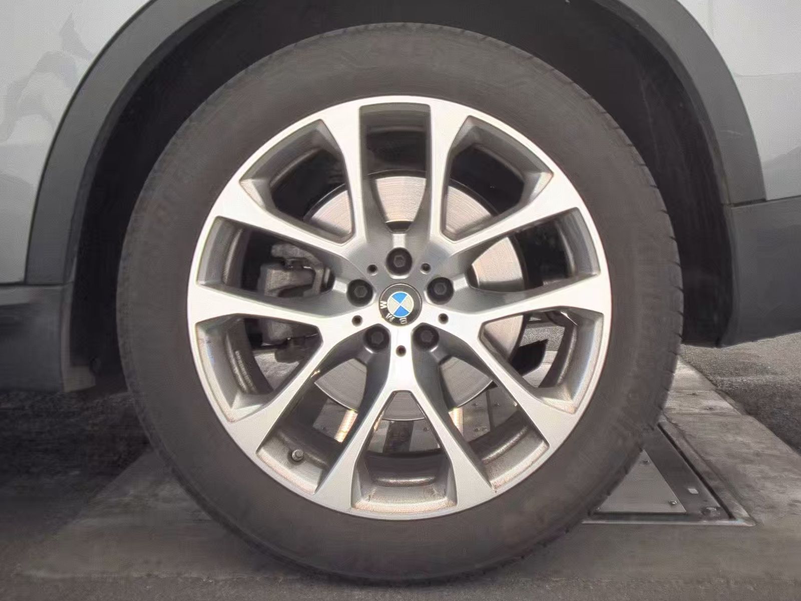 2024 BMW X5 xDrive40i AWD