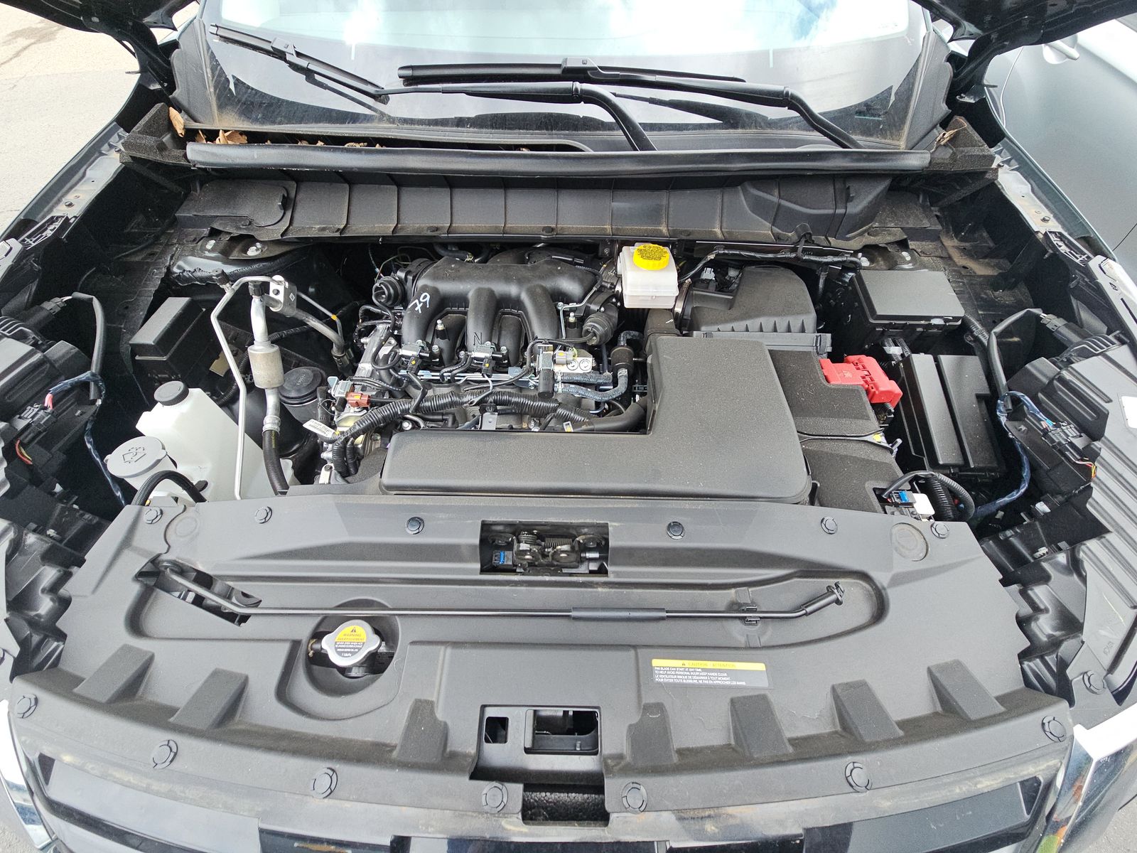 2025 Nissan Pathfinder SL FWD