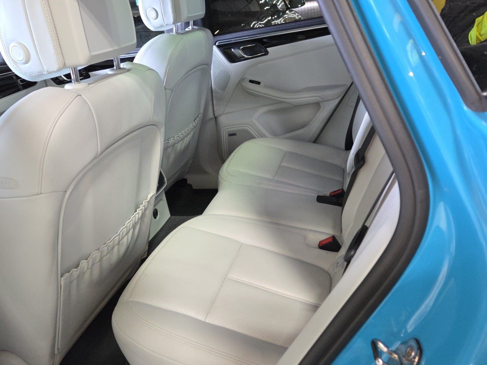 2022 Porsche Macan S AWD