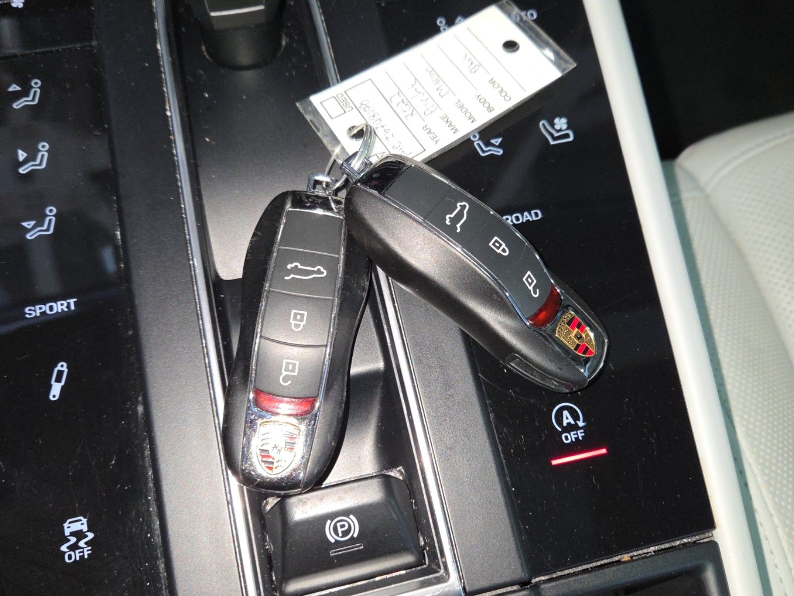 2022 Porsche Macan S AWD