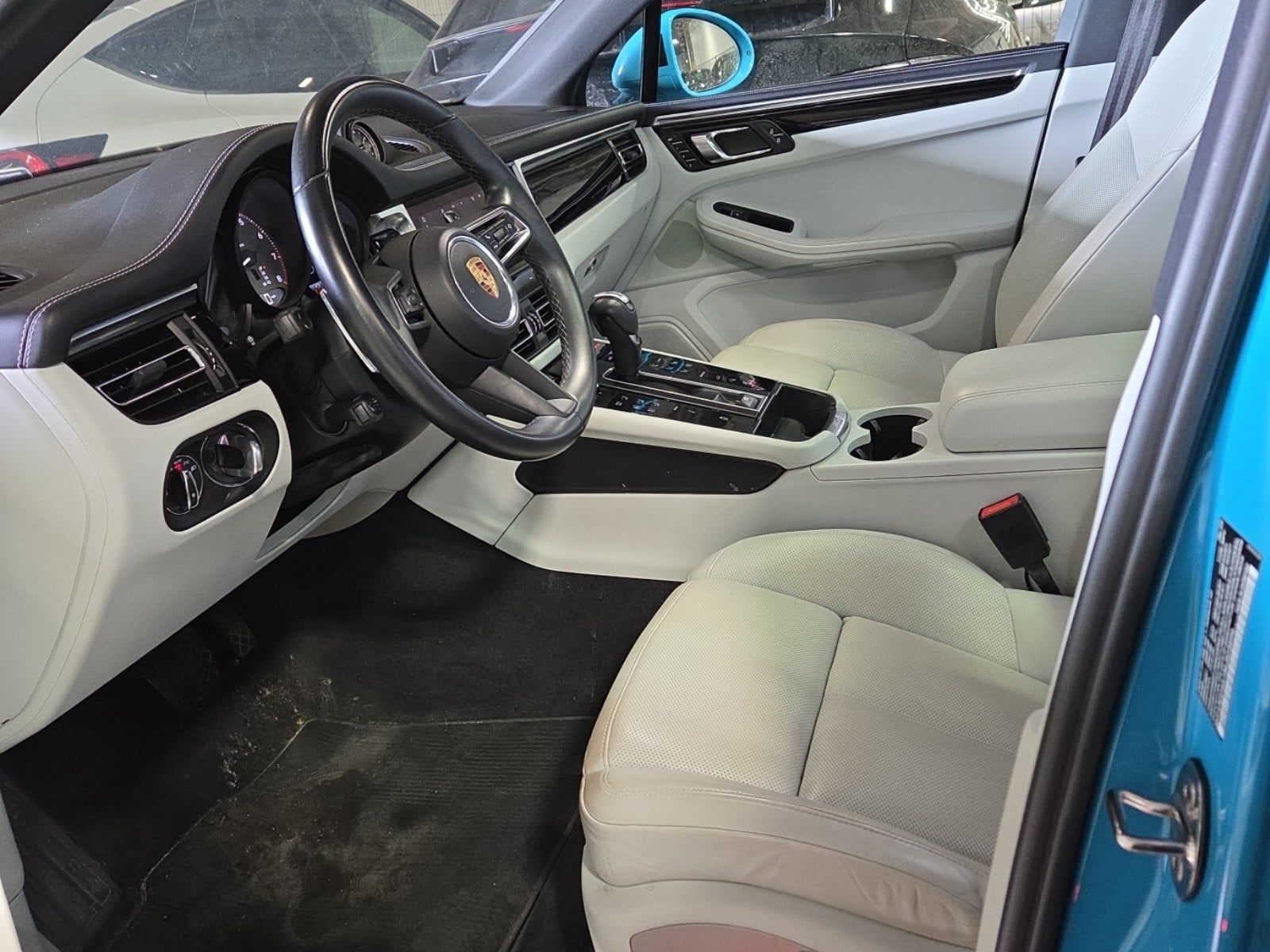 2022 Porsche Macan S AWD