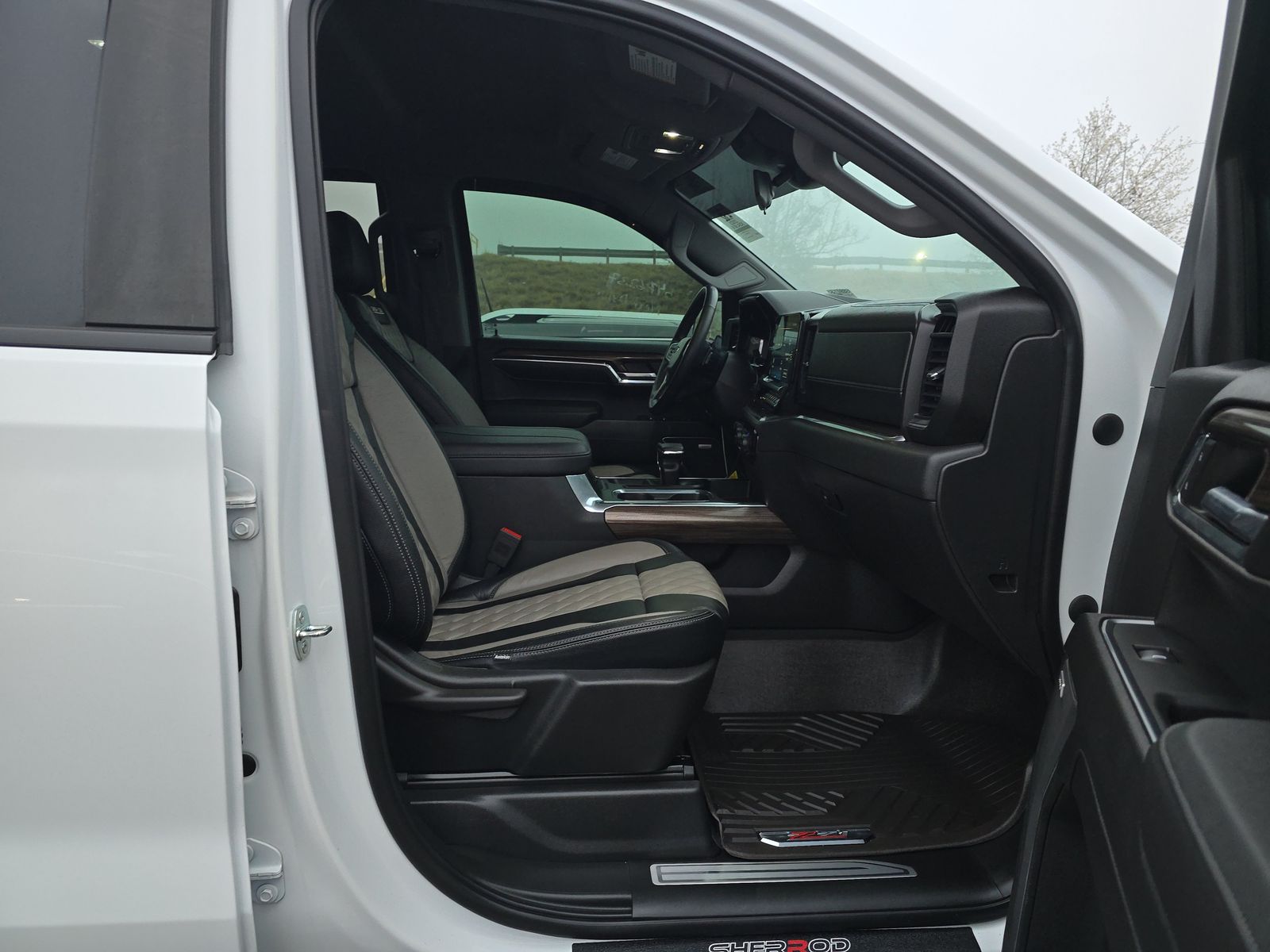 2023 Chevrolet Silverado 1500 RST AWD