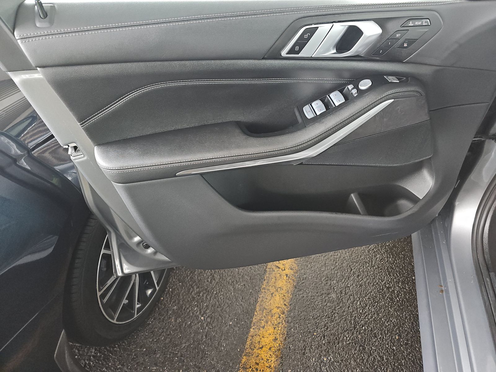 2024 BMW X7 xDrive40i AWD