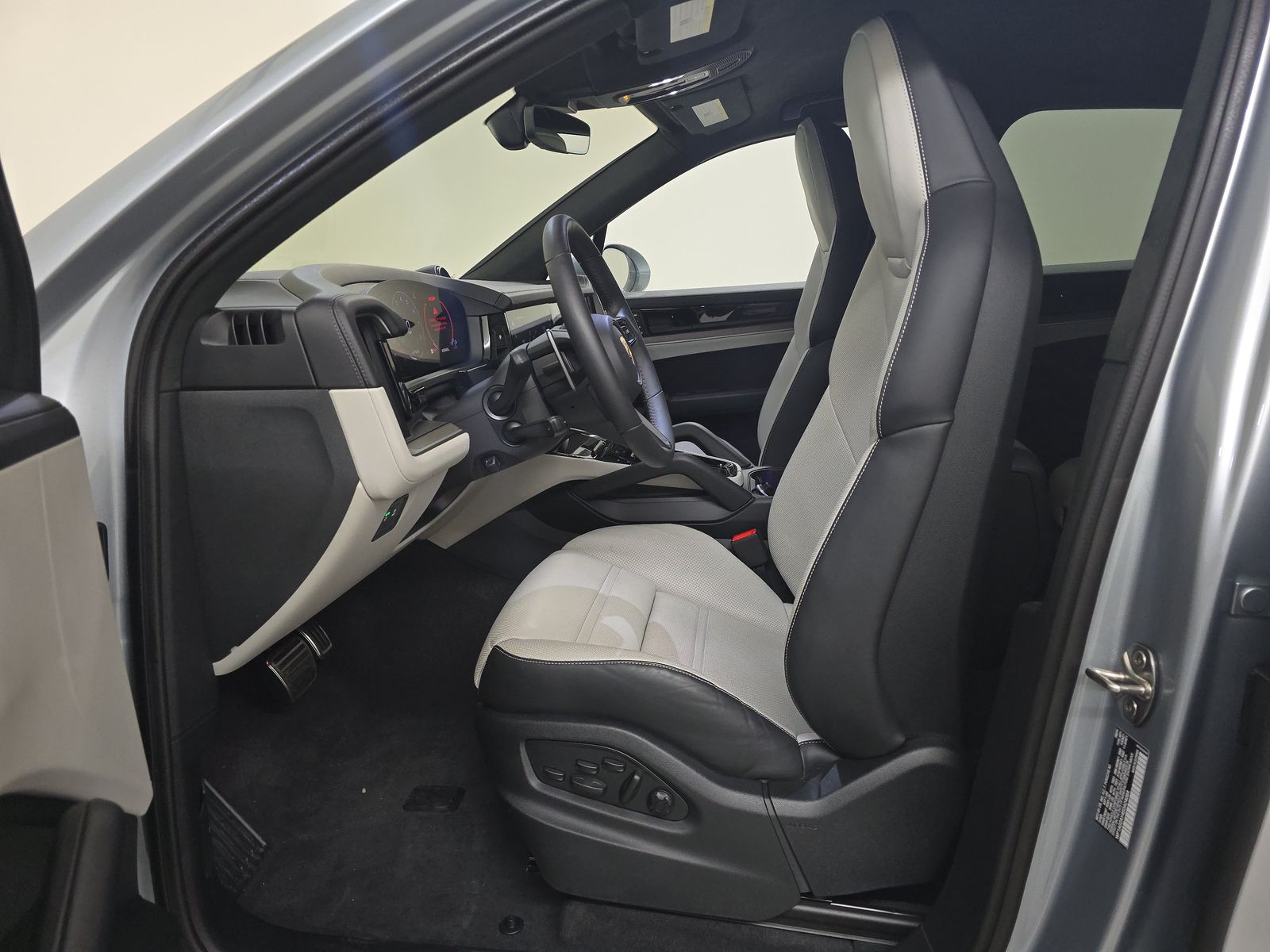 PORSCHE CAYENNE - 8