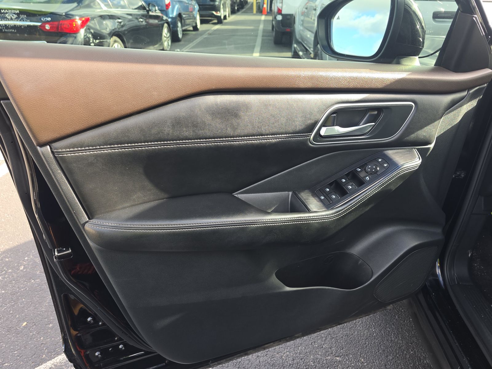 2021 Nissan Rogue SV FWD