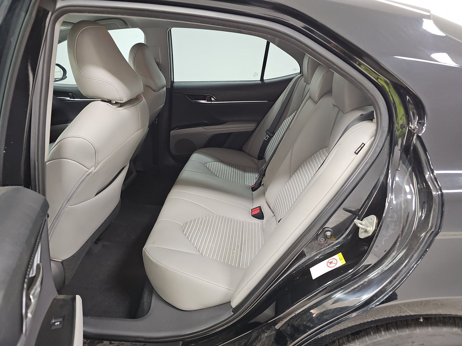 2019 Toyota Camry SE FWD