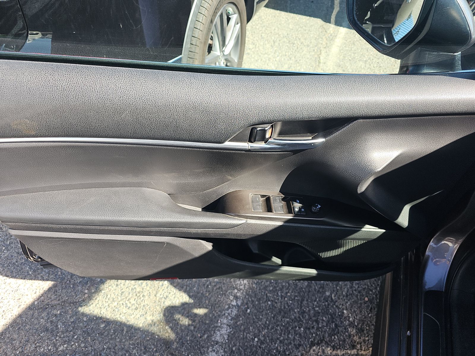 2021 Toyota Camry Hybrid SE FWD