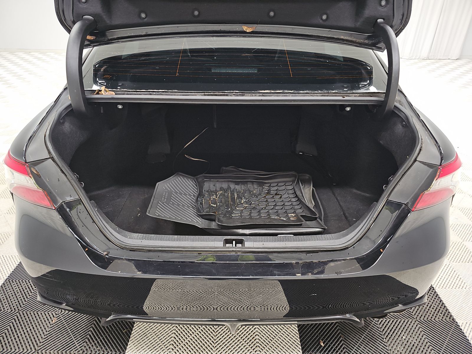 2019 Toyota Camry SE FWD