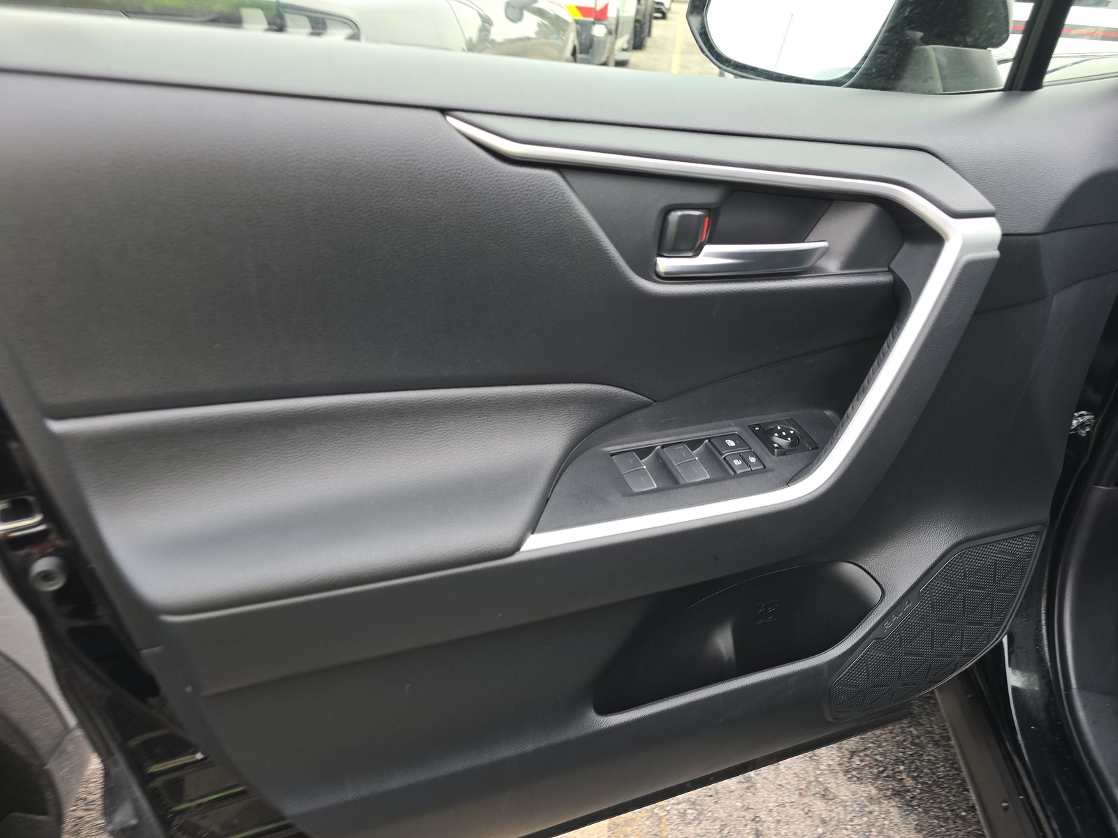 2025 Toyota RAV4 Hybrid XLE Premium AWD