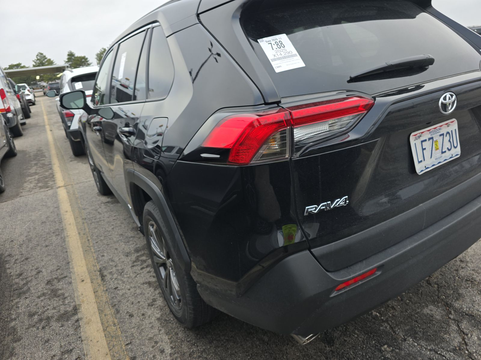 2025 Toyota RAV4 Hybrid XLE Premium AWD