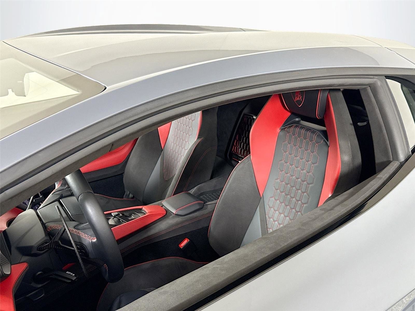 2024 Lamborghini Revuelto Base AWD