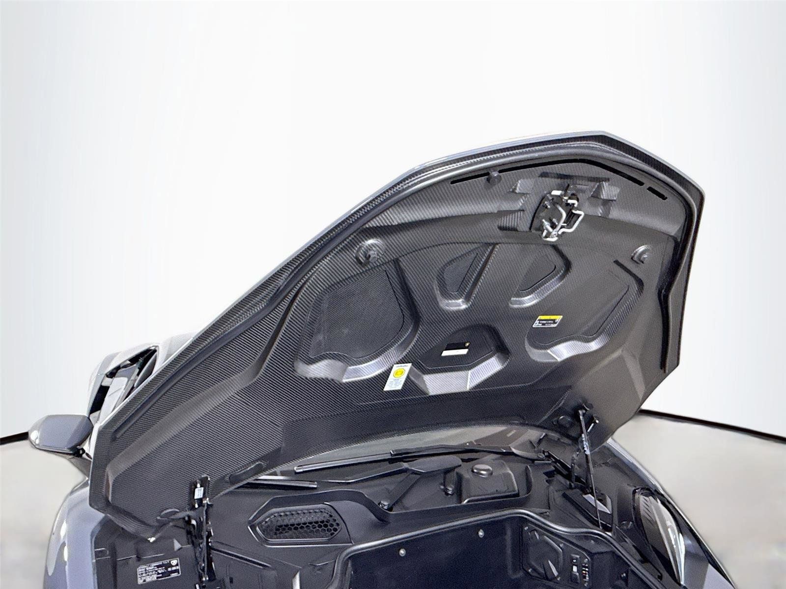 2024 Lamborghini Revuelto Base AWD