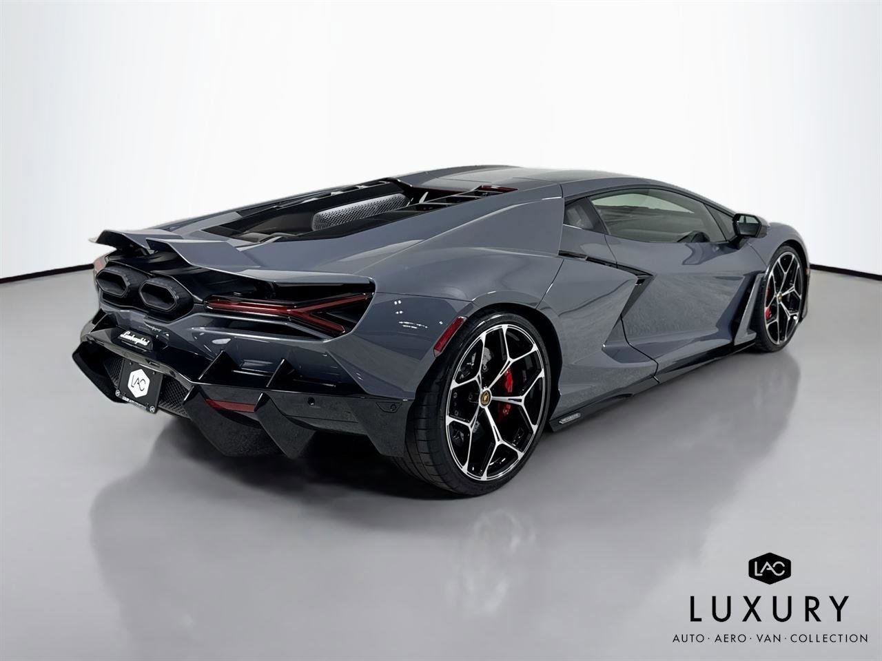 2024 Lamborghini Revuelto Base AWD