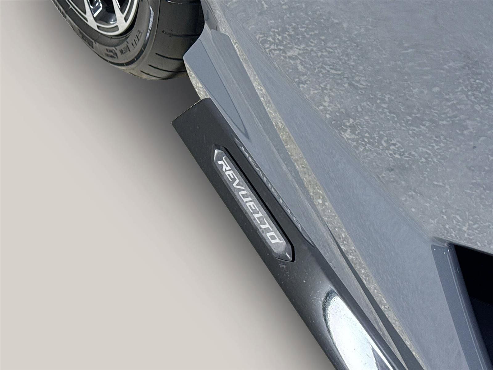 2024 Lamborghini Revuelto Base AWD