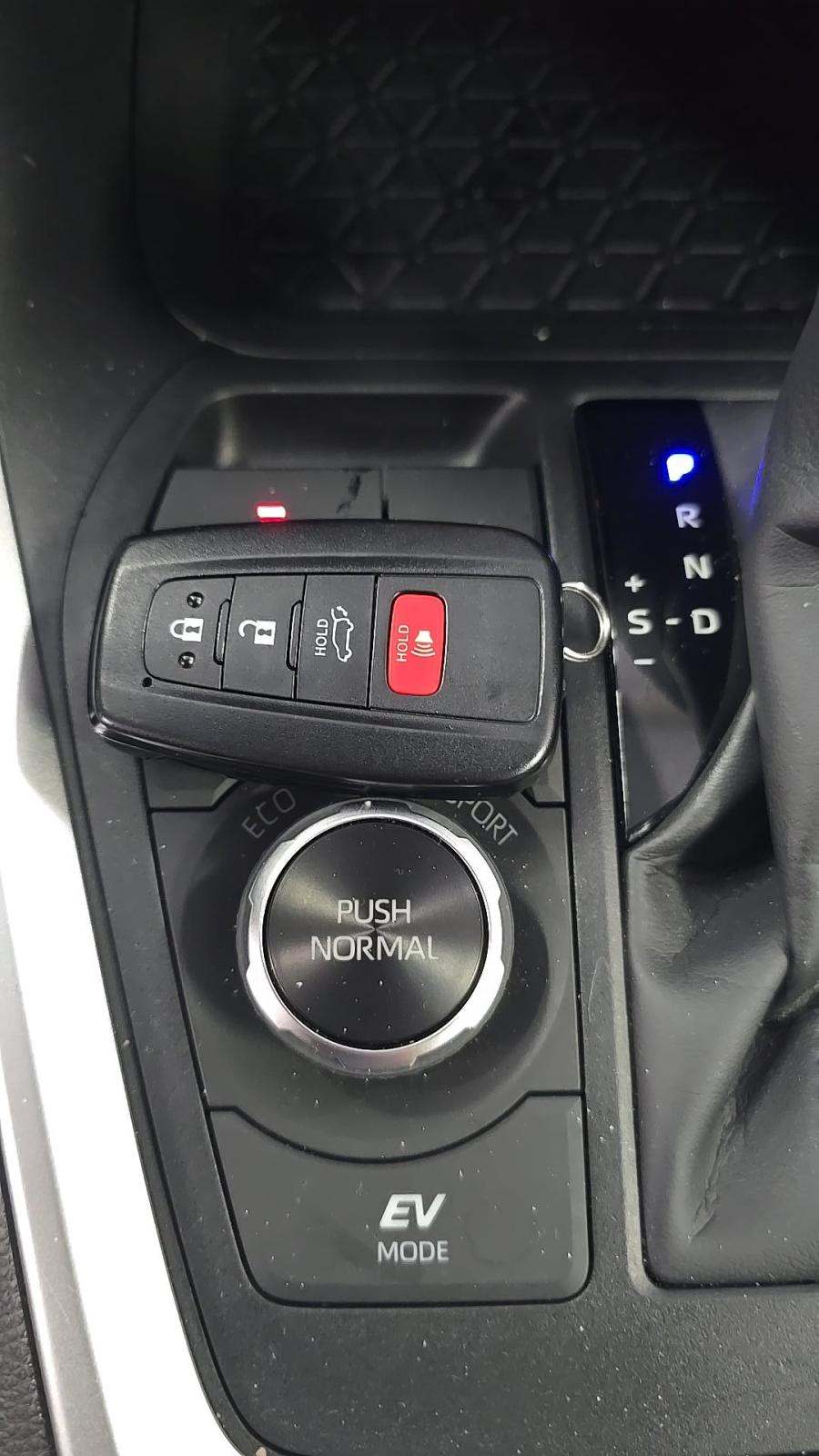 2025 Toyota RAV4 Hybrid XLE Premium AWD