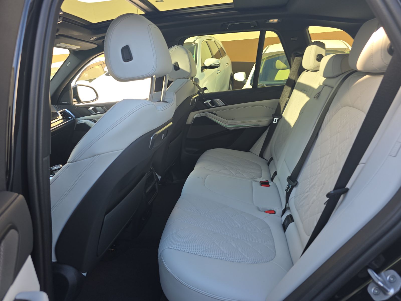 2025 BMW X5 xDrive40i AWD