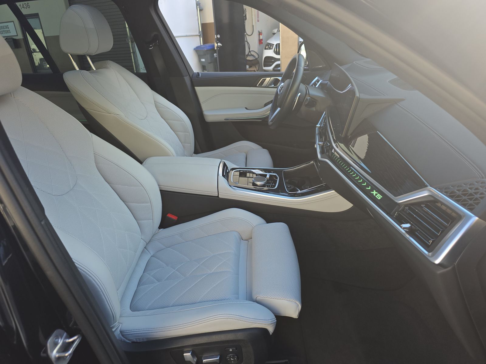 2025 BMW X5 xDrive40i AWD