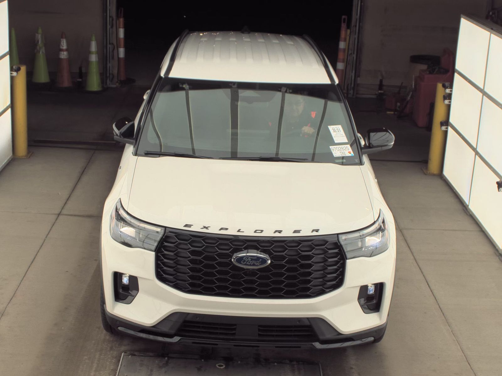 2025 Ford Explorer ST-Line AWD