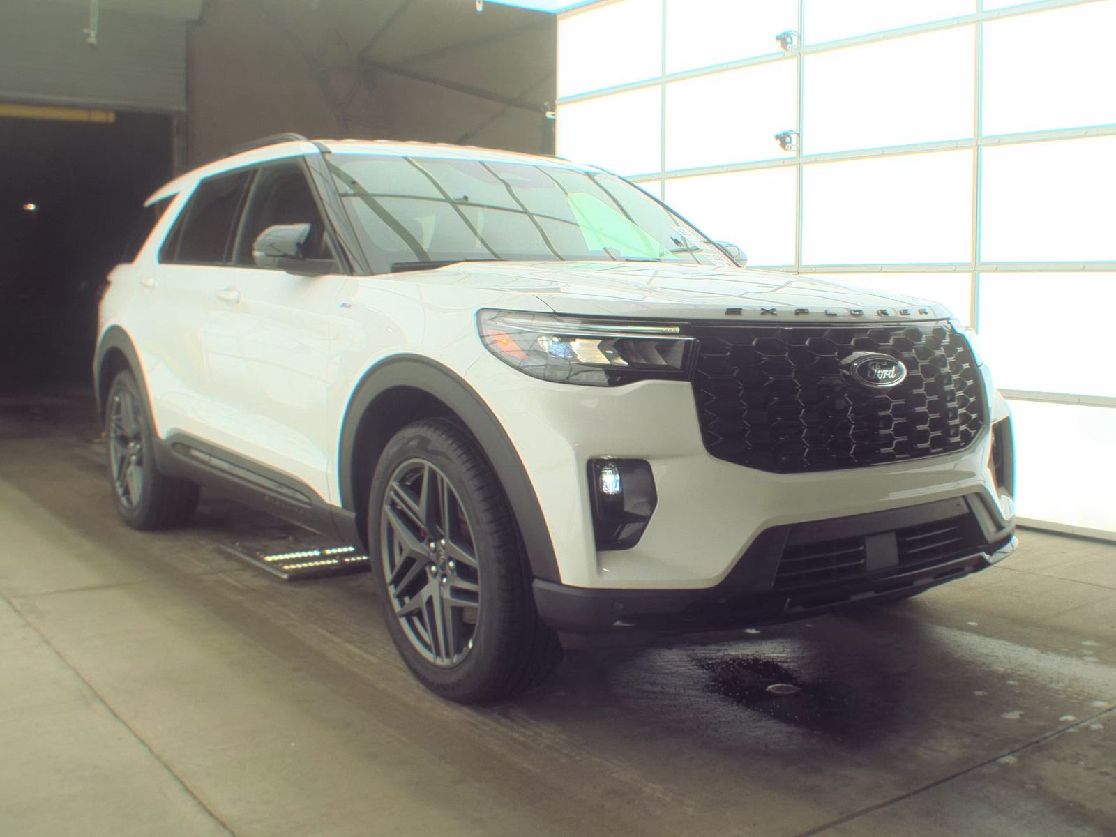 2025 Ford Explorer ST-Line AWD