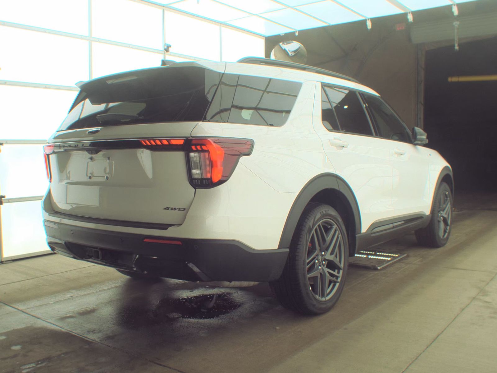 2025 Ford Explorer ST-Line AWD