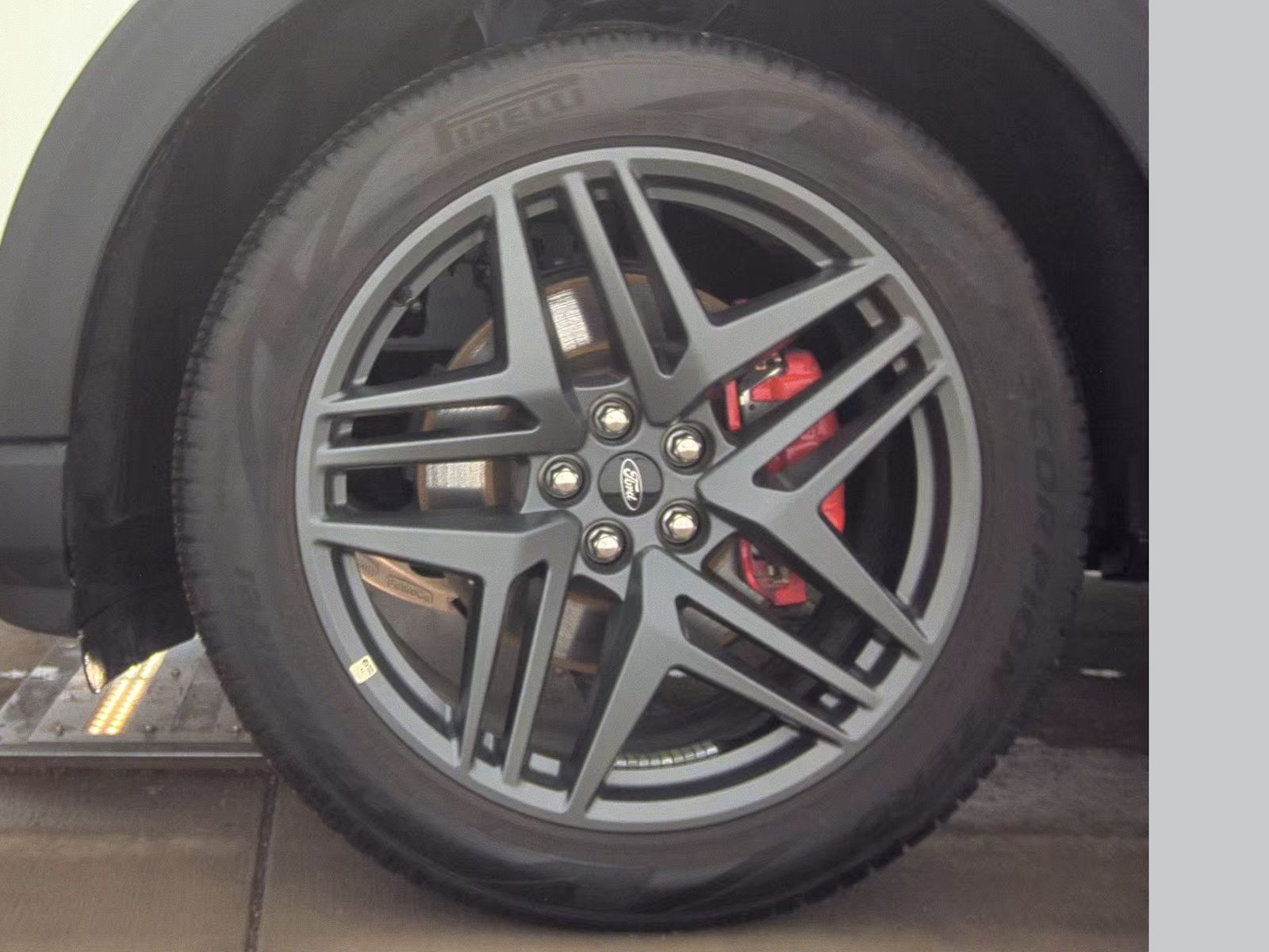 2025 Ford Explorer ST-Line AWD