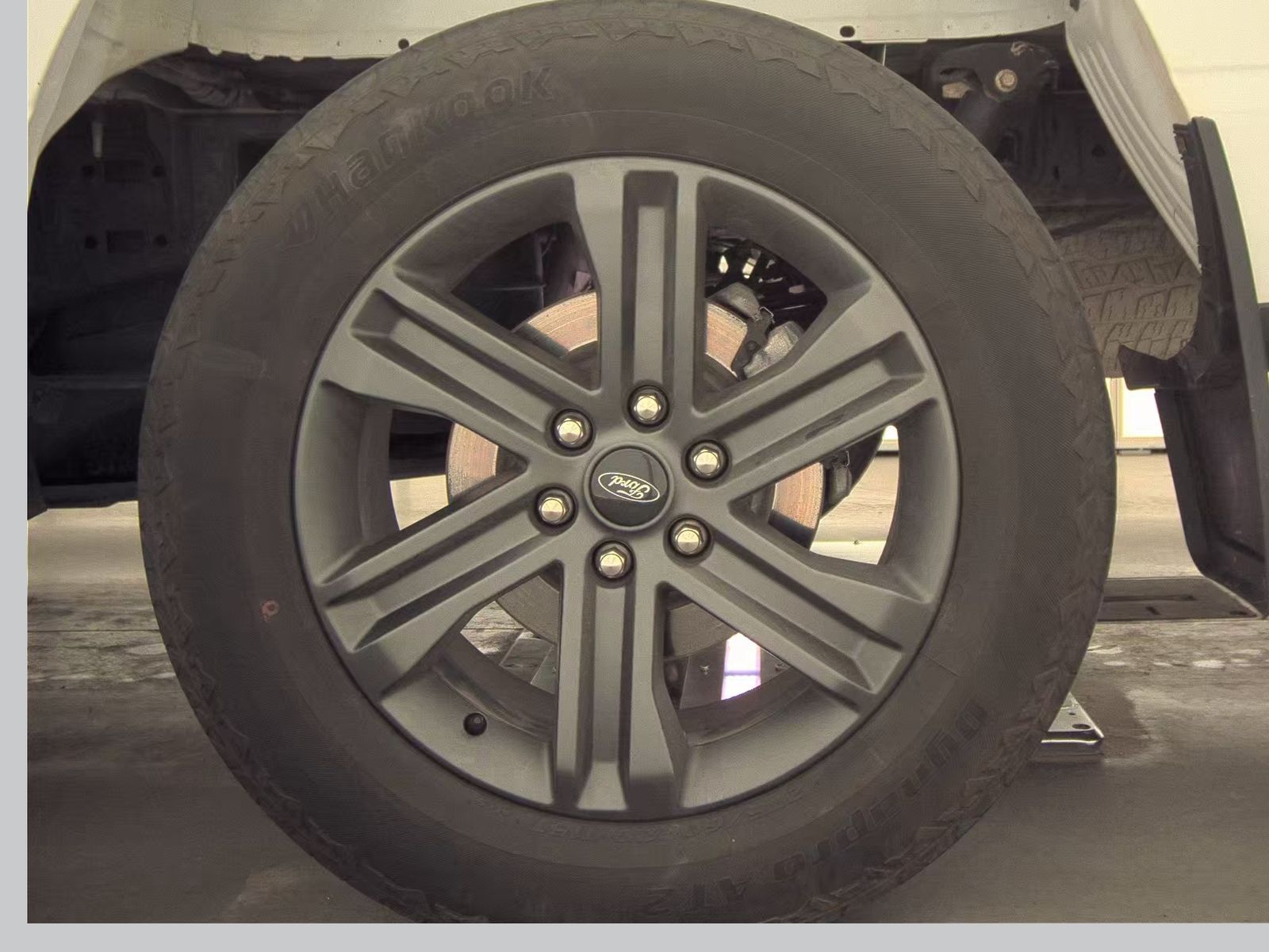 2023 Ford F-150 Lariat AWD