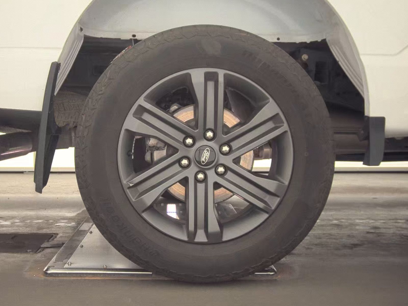 2023 Ford F-150 Lariat AWD