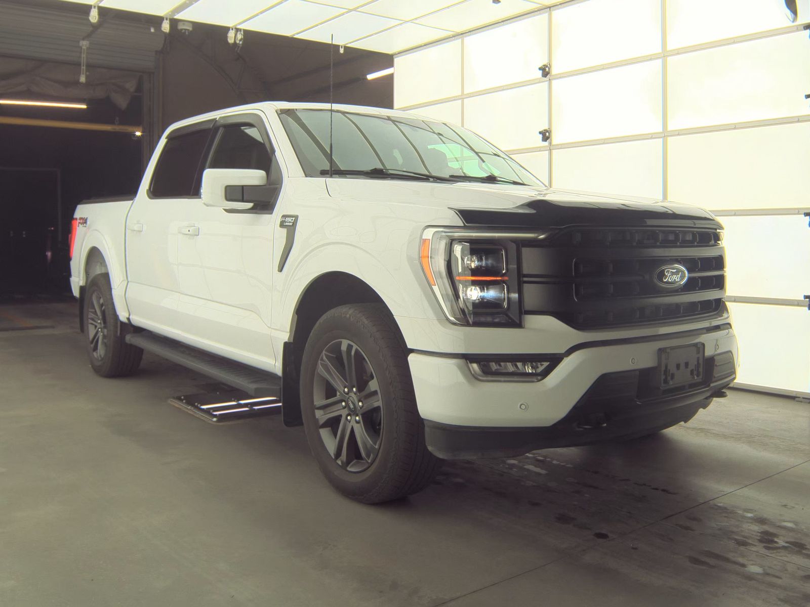 2023 Ford F-150 Lariat AWD