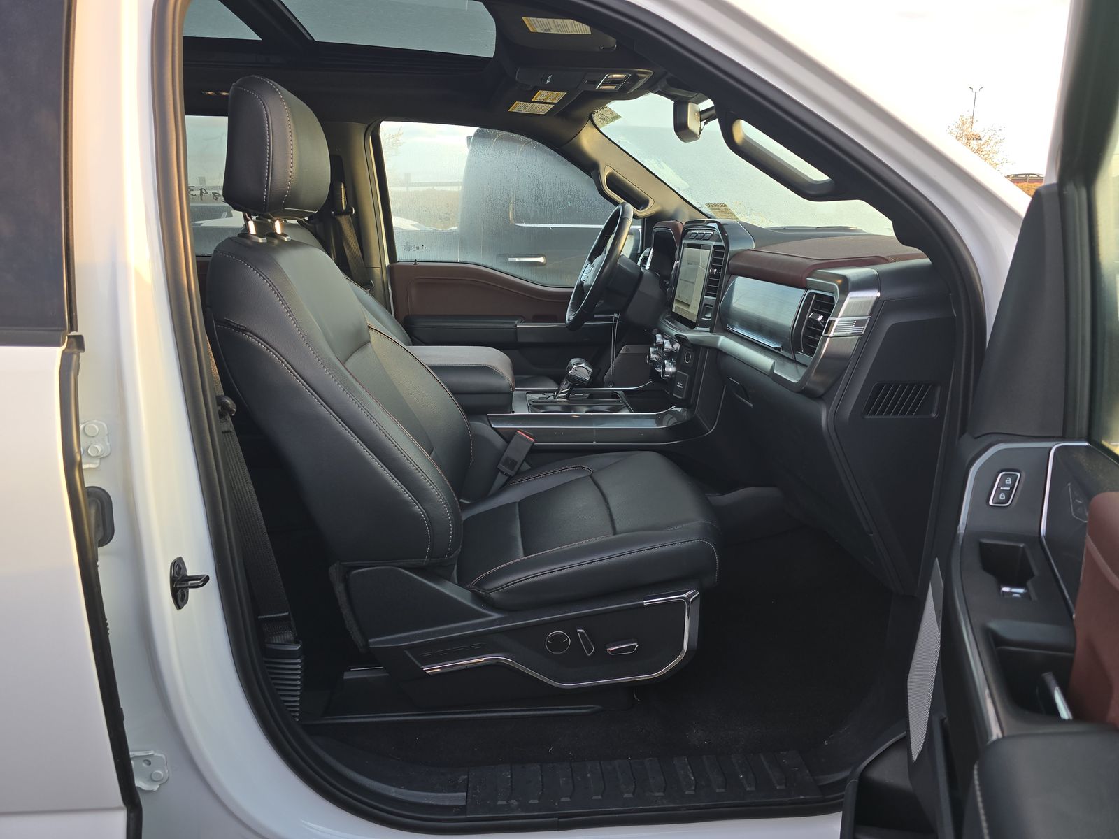 2023 Ford F-150 Lariat AWD