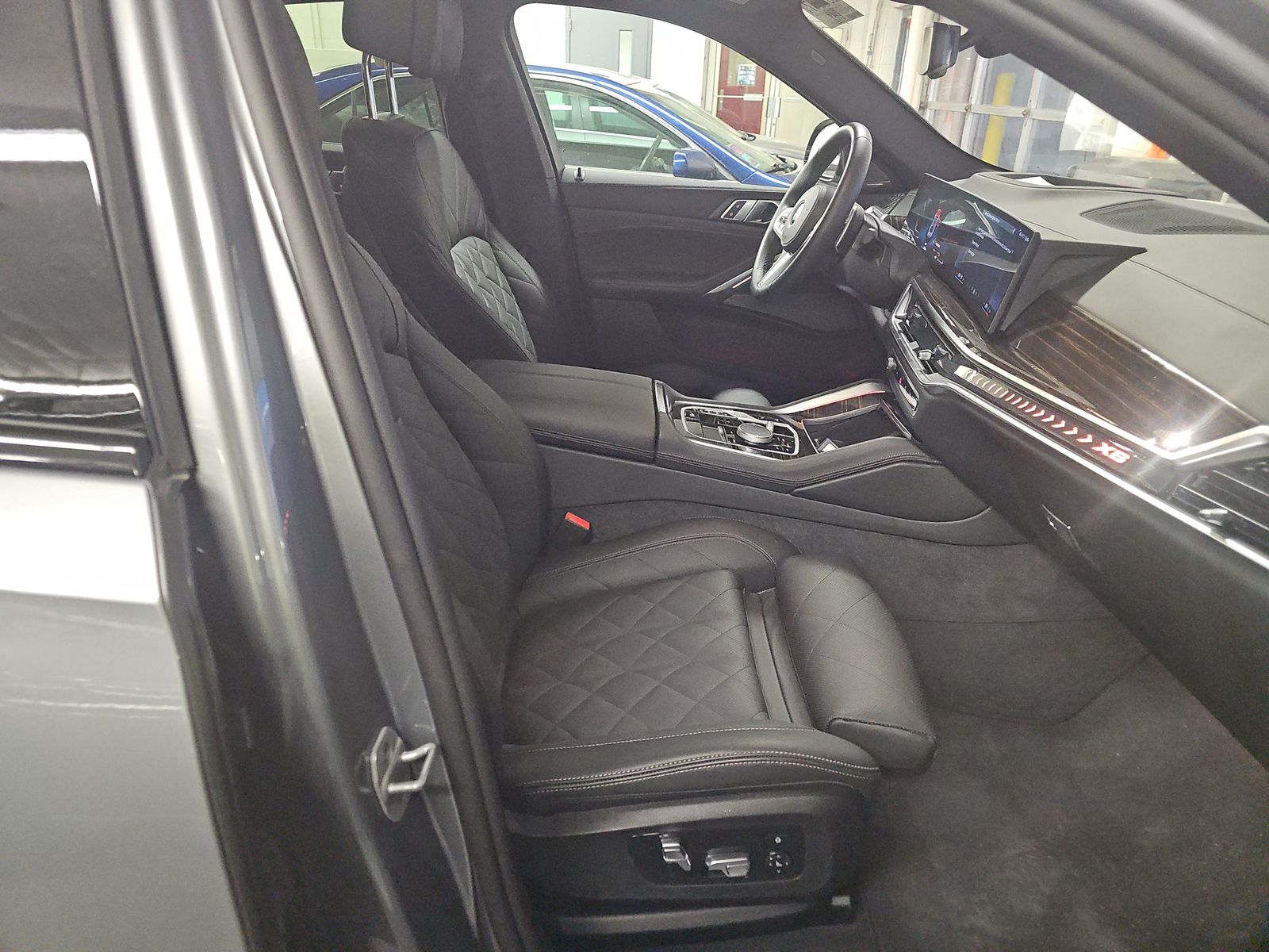 2026 BMW X6 xDrive40i AWD