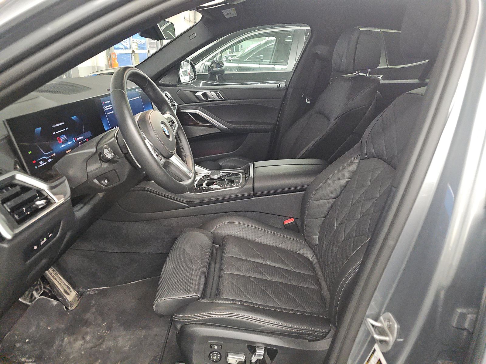 2026 BMW X6 xDrive40i AWD