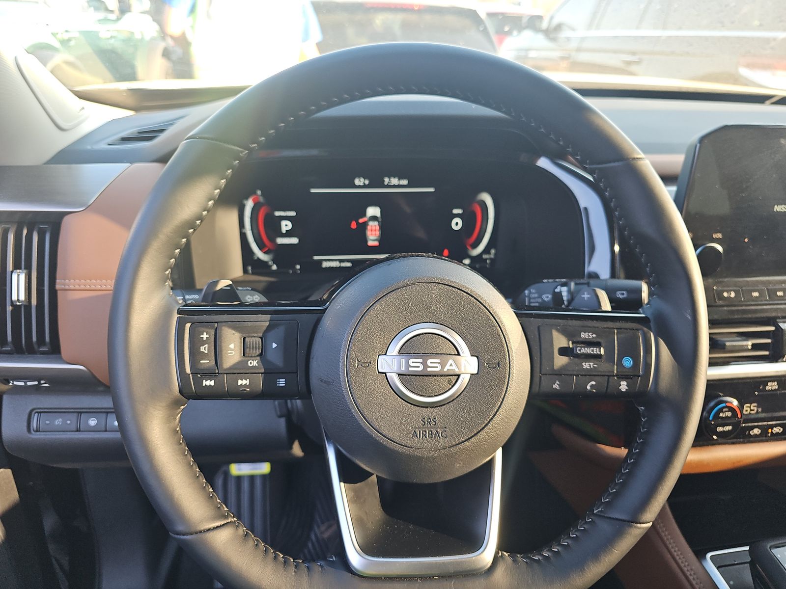 2025 Nissan Pathfinder Platinum FWD