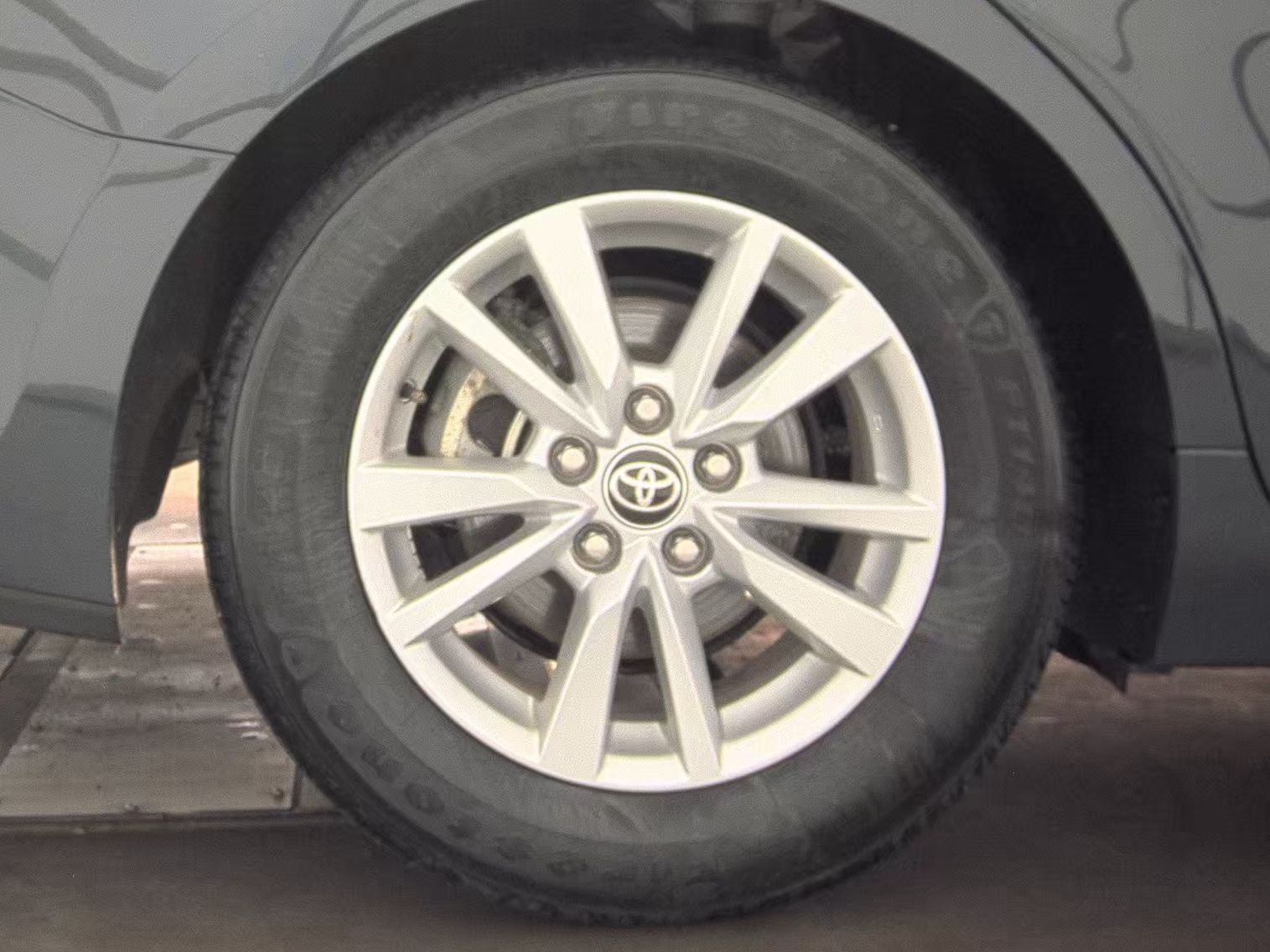 2025 Toyota Camry LE FWD