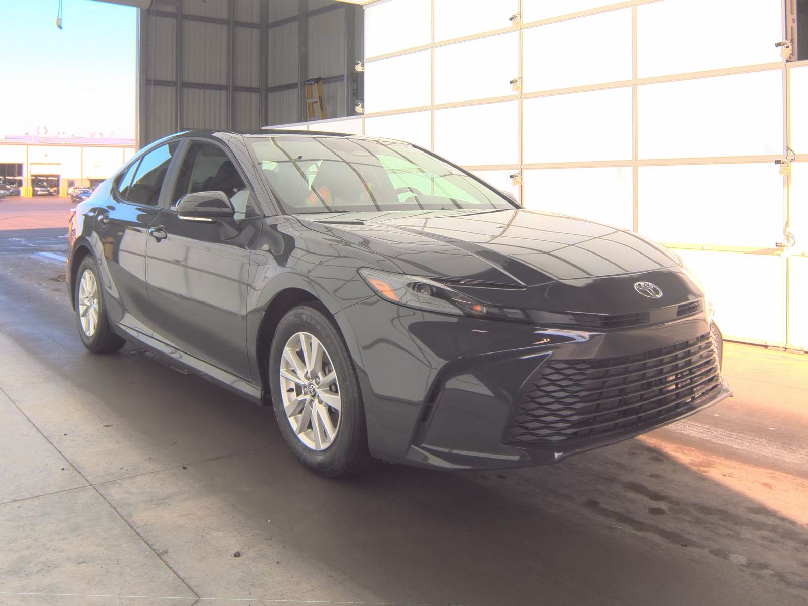 2025 Toyota Camry LE FWD