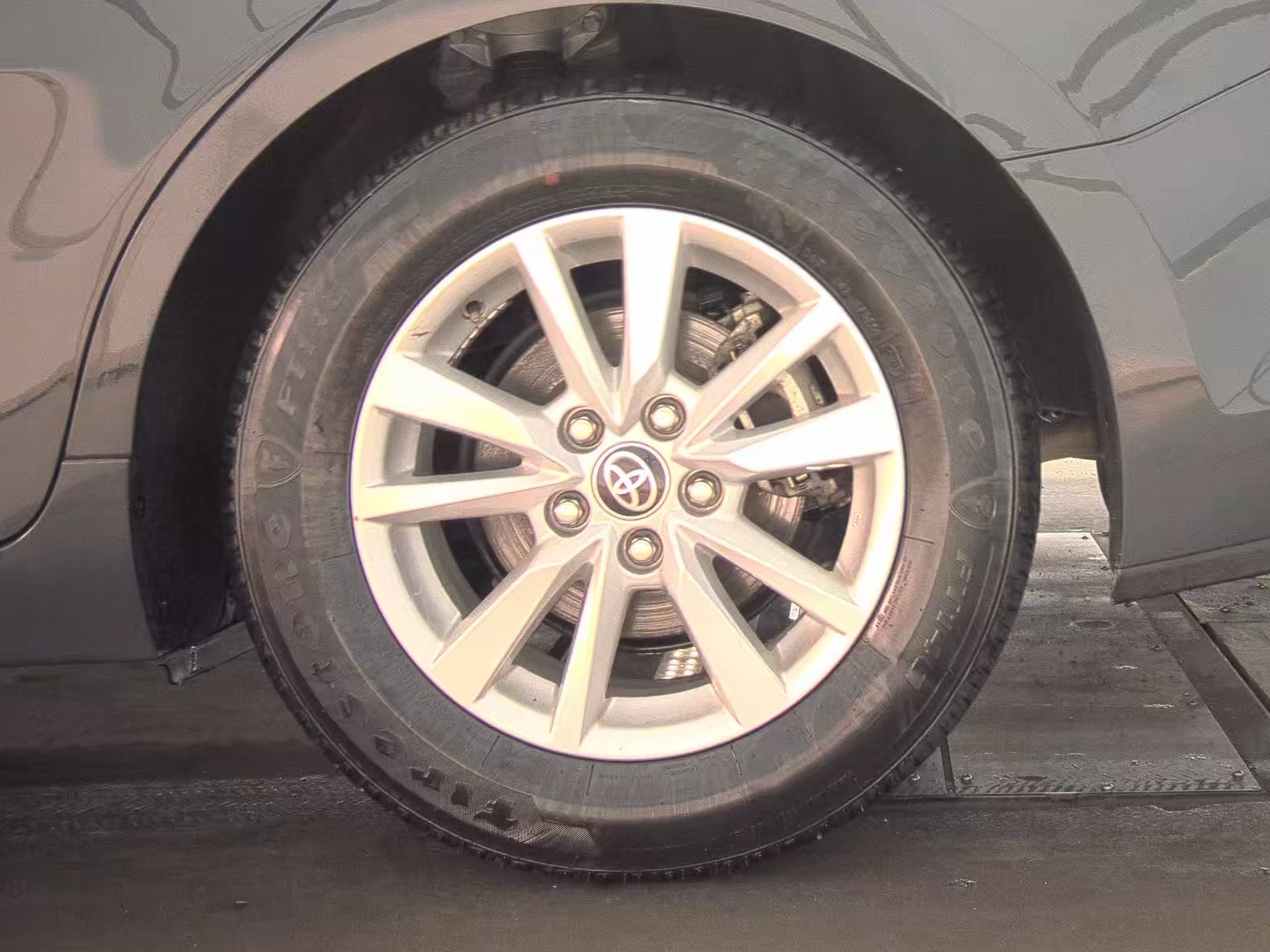 2025 Toyota Camry LE FWD