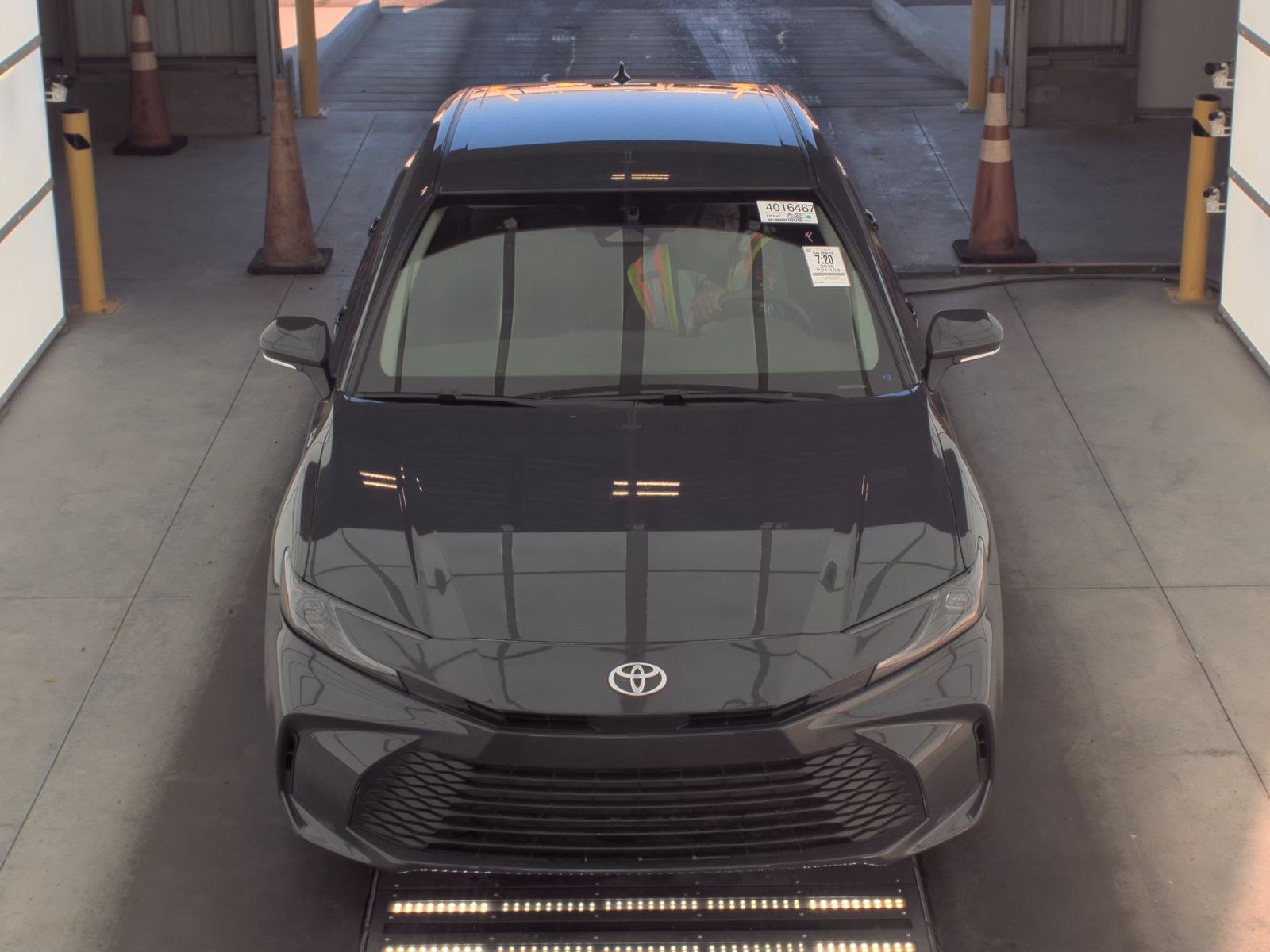 2025 Toyota Camry LE FWD