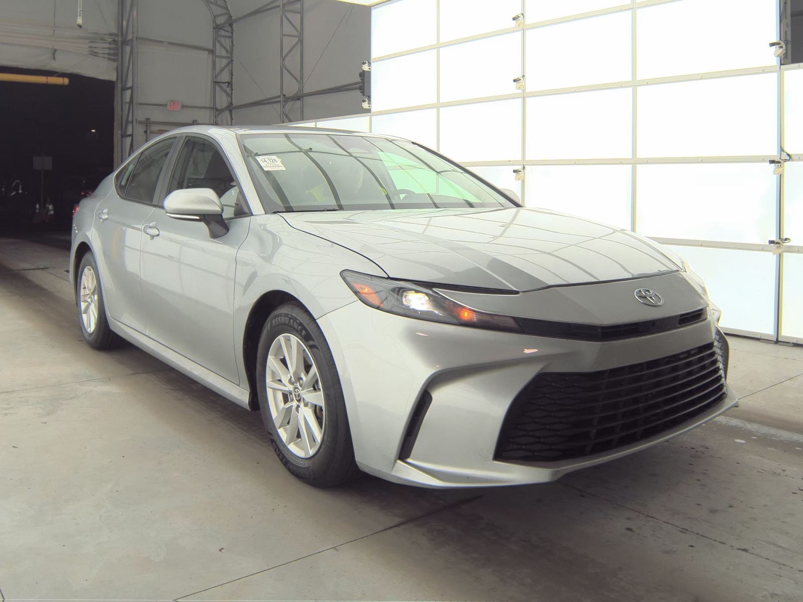 2025 Toyota Camry LE FWD