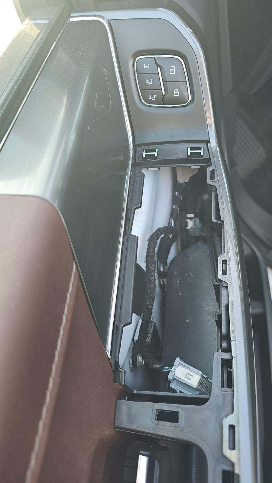 2023 Ford F-150 Lariat AWD