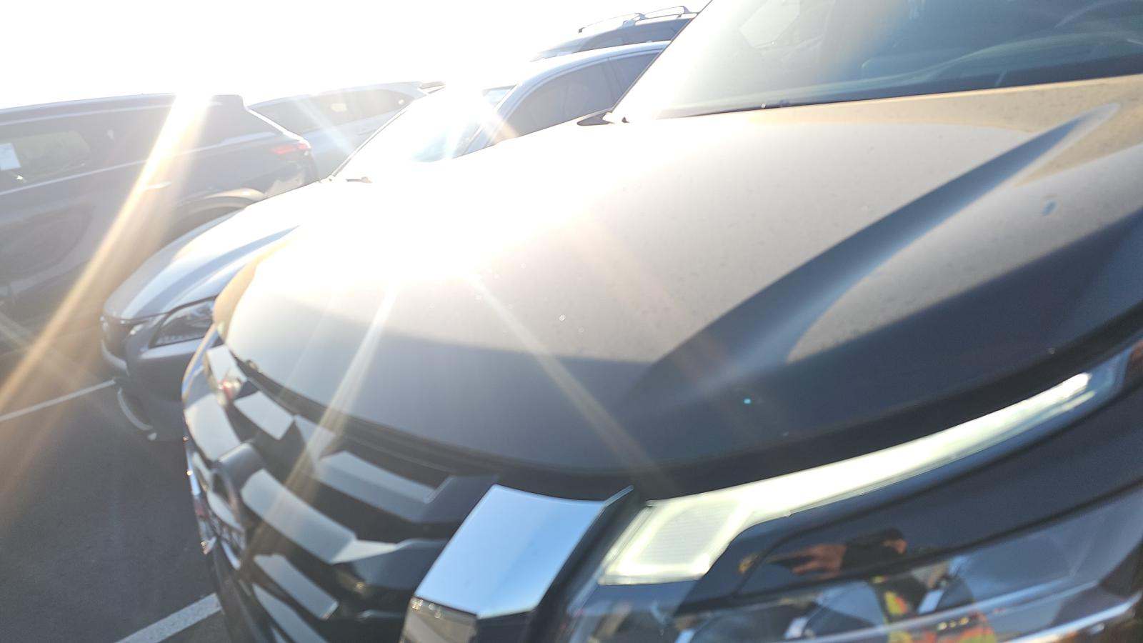 2025 Nissan Pathfinder Platinum FWD