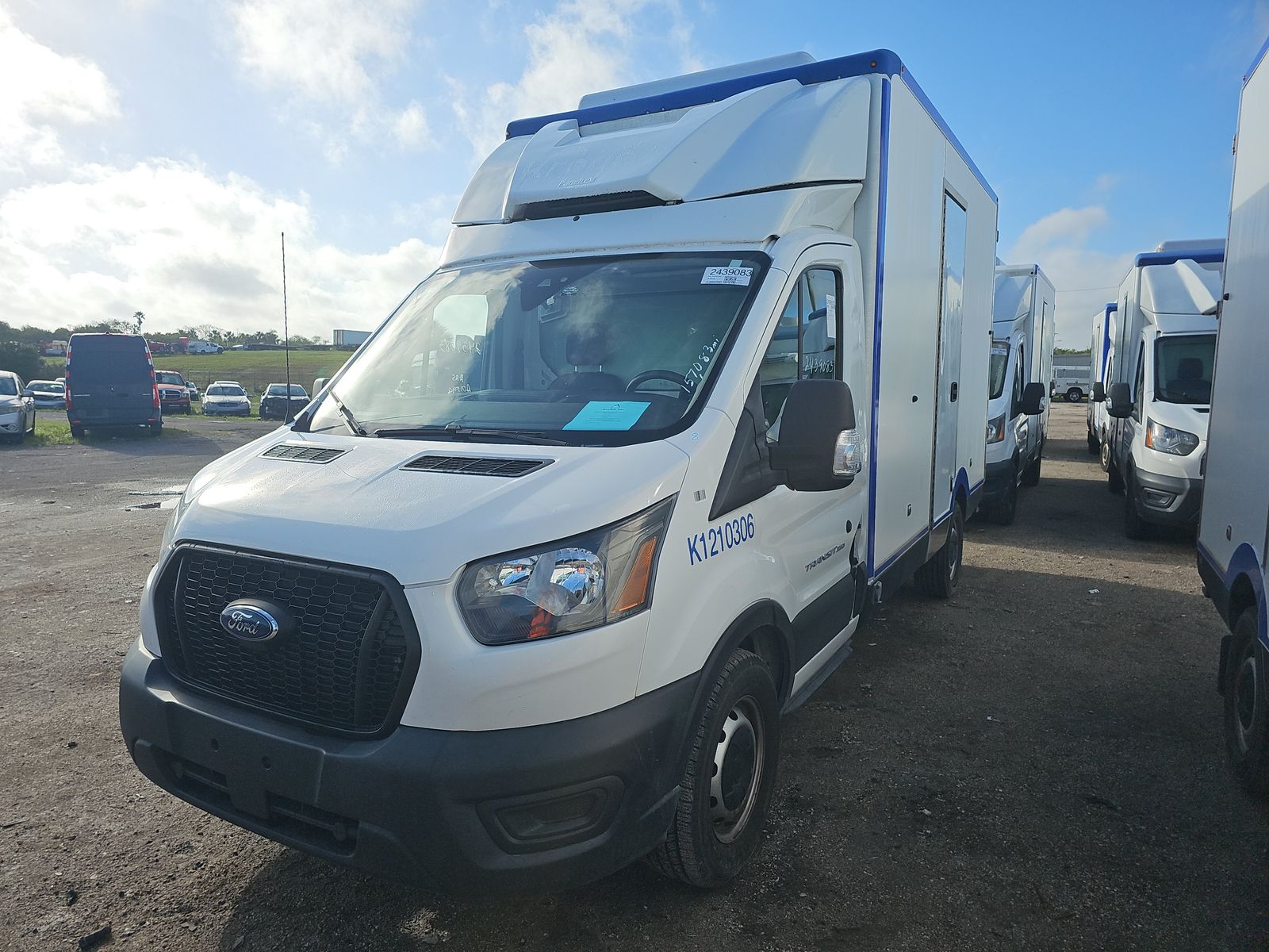 FORD TRANSIT 350 - 1