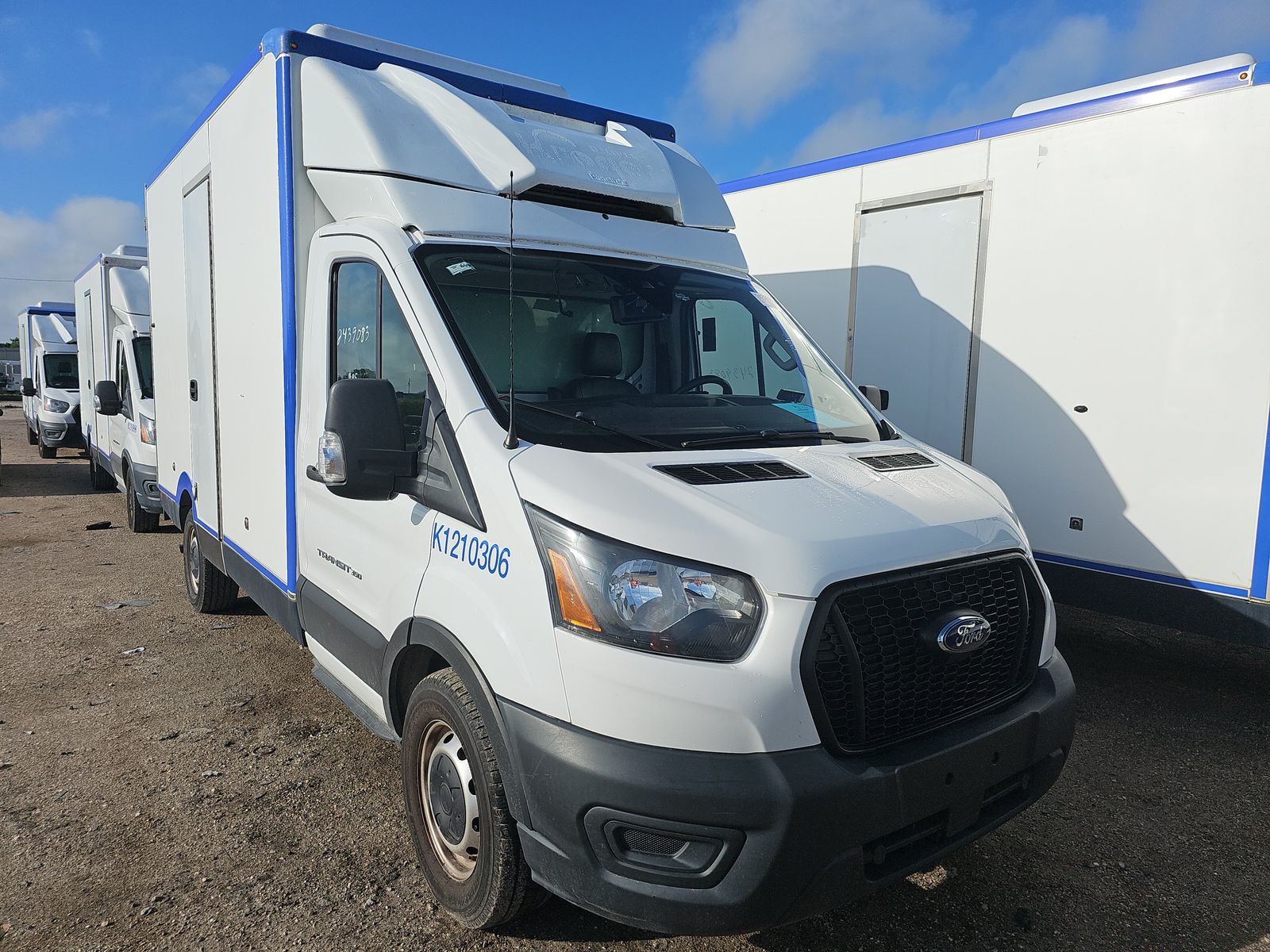 FORD TRANSIT 350 - 4