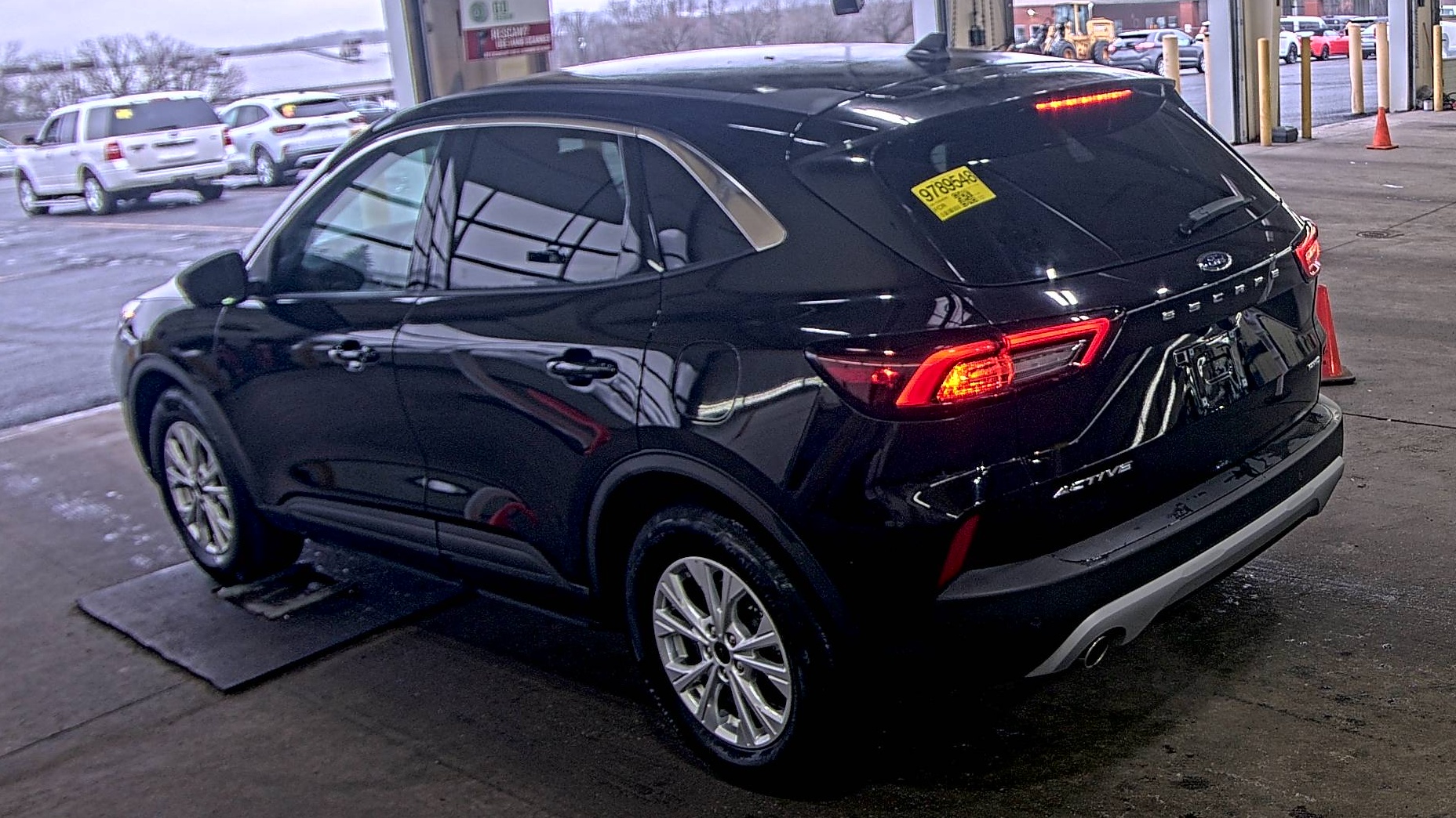 FORD ESCAPE - 7