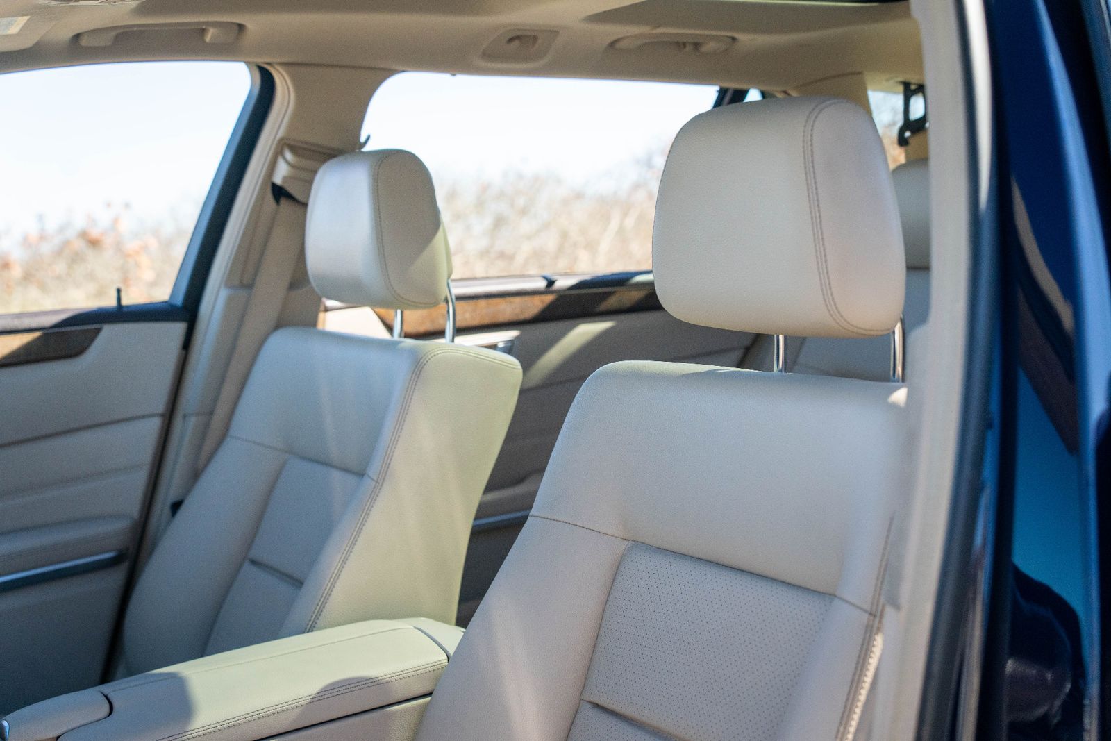 MERCEDES-BENZ E-CLASS - 3