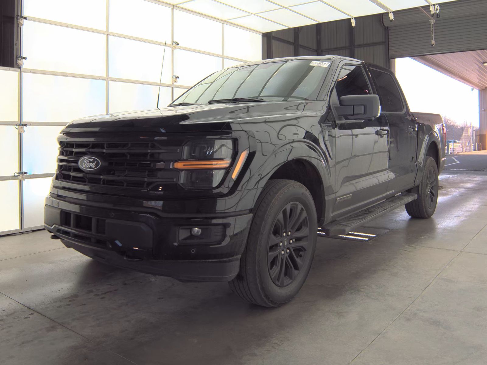 2024 Ford F-150 Hybrid XLT AWD