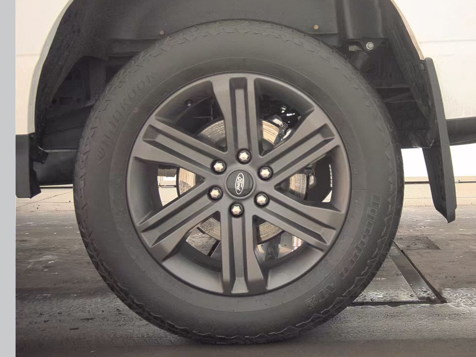 2023 Ford F-150 Lariat AWD